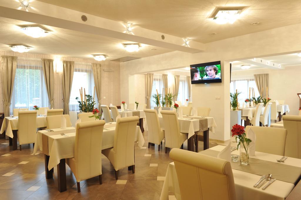 Penzion Anesis - Apartmany Турчьянске-Теплице Экстерьер фото